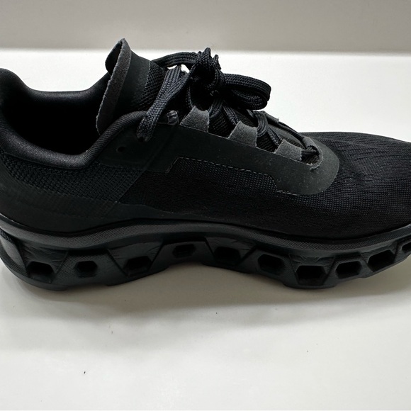 ON RUNNING Cloudmonster - Picture 3 of 9